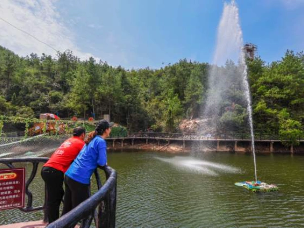 Outdoor Fun Interactive Fountain