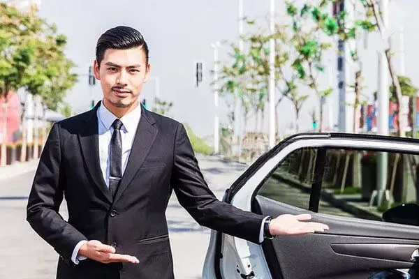 Pick up and hotel reservation